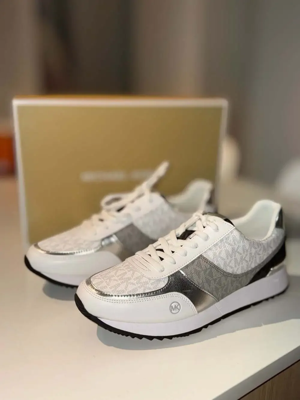 Michael Kors Andi Trainer Bright White Multi Sneakers Size 11M - Picture 1 of 6